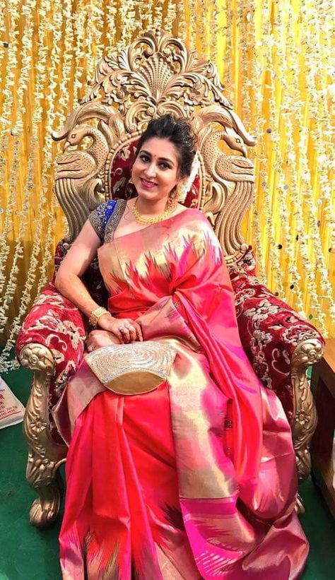 Wedding Guest Saree, Bengali Wedding Dress, Wedding Guest Makeup, Bengali Bridal Makeup, Indian Wedding Gowns, Gown Party Wear, Bengali Wedding, Bridal Makeup Wedding, Wedding Reception Dress