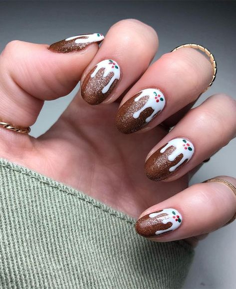 Festive Christmas Nail Art Ideas : Shimmery Christmas Pudding Nails Pudding Nails, Nail Ideas Christmas, Nails Acrylic Christmas, Christmas Nail Art Ideas, Nail Art Noel, Christmas Nail Ideas, Cute Christmas Nails, Christmas Gel Nails, Nail Designs Valentines