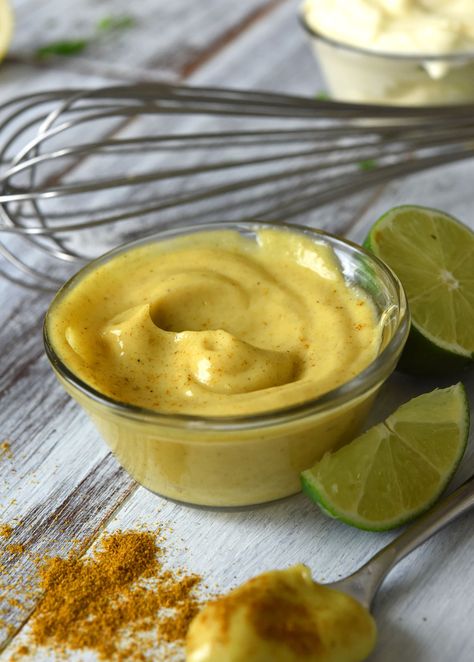 Curry Mayonnaise Curry Mayonnaise Recipe, Homemade Mayonnaise Recipe, Homemade Mayo, Mayonnaise Recipe, Homemade Mayonnaise, Salad Dressing Recipes, Adobo, Juicing Lemons, Easy Cooking