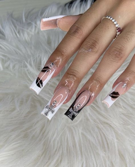 Square Acrylic Nails Black And White, Baddy Nails, Jesus Nails, Homecoming Nails Almond, Nails Black And White, Acrylic Nail Set, White Glitter Nails, Diy Acrylic Nails, Nails Homecoming