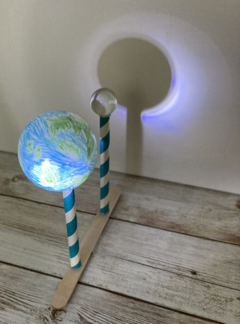 DIY Solar Eclipse Model for Kids Astronomy Crafts For Kids, Solar Eclipse Model, Astronomy Crafts, Diy Pinhole Camera, Space Stem, Eclipse Project, Science Exhibition Projects, Solar Eclipse Activity, Solar And Lunar Eclipse