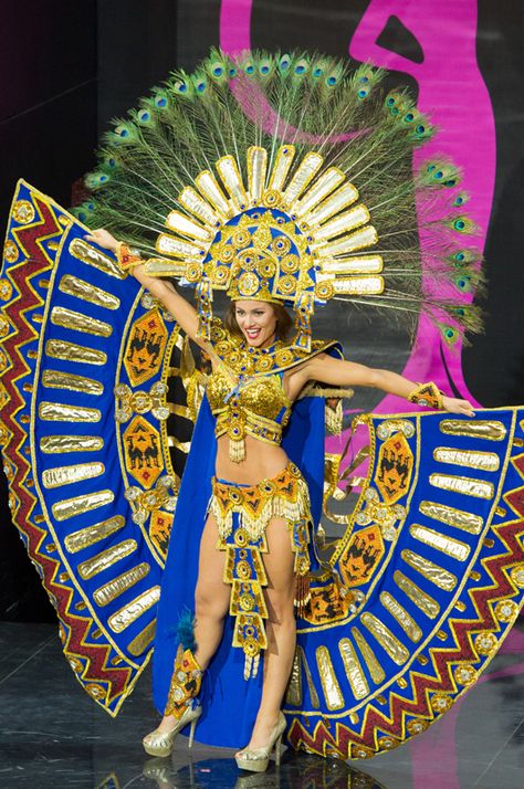 Miss Universe 2013 National Costume: Ecuador Aztec Dancer, Aztec Costume, Miss Universe Costumes, Miss Universe National Costume, Miss Universe 2013, Pageant Costumes, Winged Girl, Aztec Culture, Mode Editorials