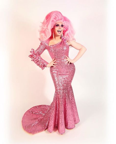 nyc drag queen Drag Looks Outfits, Drag Race Aesthetic, Broadway Karkat, Drag Race Outfits, Drag Outfit Ideas, Drag Queen Photoshoot, Drag Queen Aesthetic, Drag Queen Outfits Ideas, Drag Queen Dress