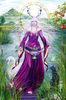 The Goddess House: The Nine Morgens of Avalon Mists Of Avalon, Symbole Viking, Roi Arthur, Celtic Goddess, Arte Alien, Pagan Art, Celtic Mythology, Sacred Feminine, Goddess Of Love