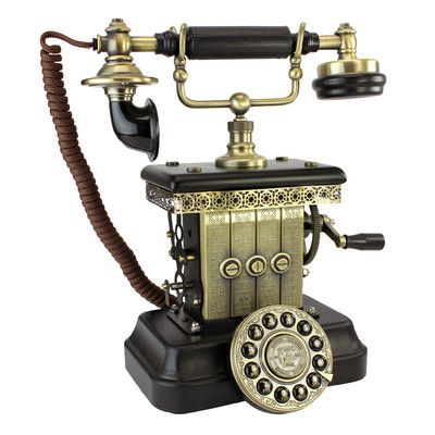 Design Toscano 1923 Reproduction Victorian Magneto Telephone Telephone Design, Steampunk Furniture, Antique Phone, Telephone Vintage, Antique Telephone, Victorian Home Decor, Art Steampunk, Retro Phone, Vintage Phones