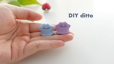 [video] diy ditto & poke ball with polymer clay! #polymerclay #pokemon Polymer Clay Pokemon Easy, Ditto Clay, Pokemon Clay Art, Pokemon Polymer Clay, Polymer Clay Pokemon, Paper Weights Diy, Pokemon Clay, Clay Trays, Clay Pokemon