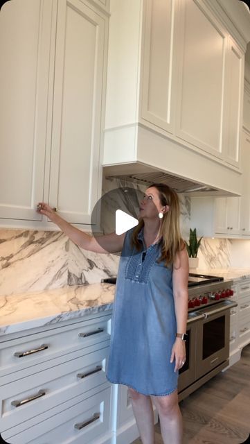 Christina Vance, Scottsdale Realtor on Instagram: "High end kitchen details in 90 seconds or less!

Appliances:
@subzeroandwolf 

Cabinetry: @ateliercustomcabinetry 

Home builder: @landmarkluxurygroup 

Presented by: @joyofarizona 

#subzero #subzerowolf #landmarkluxurygroup #joyofarizona" Kitchen Goals Luxury, Back Of Island Storage, Kitchen Remodel With Large Island, 9 Foot Ceiling Kitchen, 10 Foot Kitchen Island, Single Wall Kitchen With Island, High End Kitchen Design, Inset Kitchen Cabinets, Kitchen Island Designs