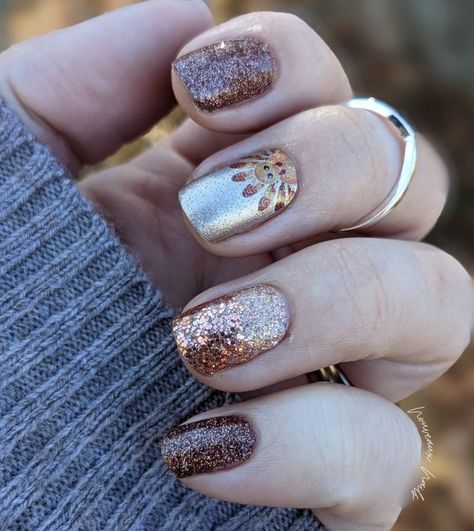 Feathered Friends Color Street Combo, Colorstreet Thanksgiving Combos, Thanksgiving Color Street Combos, Color Street Thanksgiving Combos, Fall Color Street Combos, November Manicure, Thanksgiving Nails Color, Turkey Nails, Nails Holiday