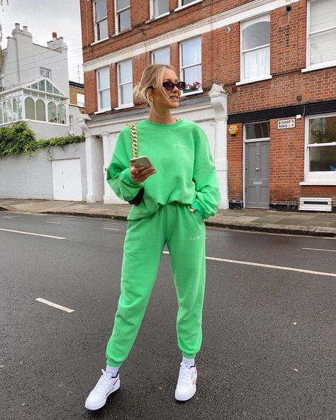 Trining Clothes For Women, Matching Tracksuit Outfit, Sla The Label, Sweat Suits Outfits, Sarah Ashcroft, Casual Sporty Outfits, Jogging Outfit, Tracksuit Outfit, Cute Nike Outfits