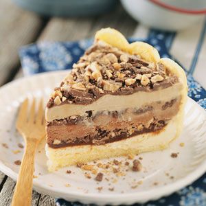 Taste of Home: Ladyfinger Ice Cream Cake Recipe #cooking #recipes Dessert Oreo, Easy Sweets, Ice Cream Cake Recipe, Speak Easy, Coffee Ice, Toffee Bits, Lady Fingers, Cooking Spray, Coffee Ice Cream