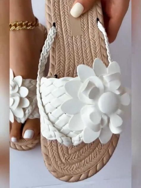 Ladies's Flower Flat Flip Flops Girl Sandals Girls Check more at https://howcandothis.com/womenstyle/ladiess-flower-flat-flip-flops-girl-sandals-girls/ Fancy Sandals, Woman Sandals, Flower Flat, Flower Sandals, Support Design, Girls Sandals, Arch Support, Last Day, Womens Sandals