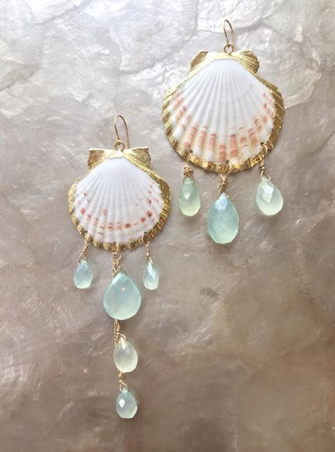 Mermaid Accessories, Long Earring, Seashell Earrings, Mermaid Jewelry, Seashell Jewelry, Mismatched Earrings, Scallop Shells, Earrings Inspiration, A Goddess