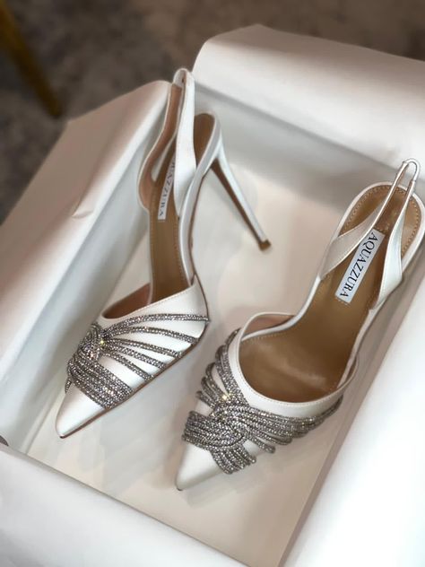 Aquazurra Heels Wedding, Aquazurra Heels, Heels Manolo Blahnik, Posting Content, Aquazzura Heels, Shoe Zone, Designer Wedding Shoes, Heels Wedding, Fashion Shoes Heels