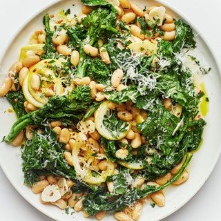 White Beans And Greens, Greens And Beans, Broccoli Rabe Recipe, Broccolini Recipe, Bunny Food, Broccoli Rabe, Healthy Changes, Lemon Recipes, Veggie Sides