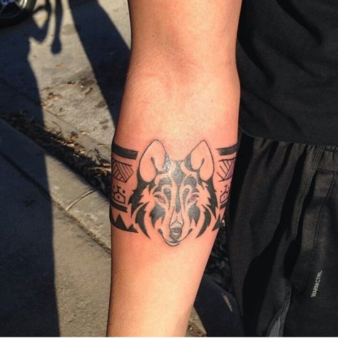 Tribal wolf arm band Wolf Armband Tattoo, Wolf Band Tattoo, Wolf Paw Tattoos, Wolf Tattoo Forearm, Ankle Band Tattoo, Leg Band Tattoos, Wolf Tattoos For Women, Wrist Band Tattoo, Armband Tattoos For Men