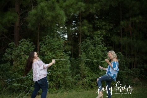 Best Friend Session, Girlfriends Photoshoot, Funny Friend Pictures, Friendship Photoshoot, Sisters Photoshoot, Best Friend Photography, Sister Photos, Best Friend Photoshoot, Sisters Funny