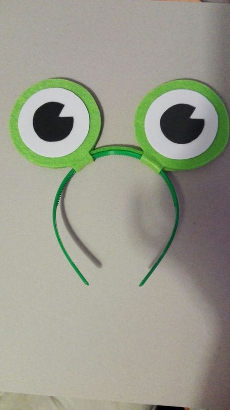 Diy Frog Headband, Diy Frog Costume For Kids, Frog Headband Craft, Frog Diy Costume, Diy Frog Costume, Frog Costume Diy, Army Party Decorations, Frog Headband, Freehand Crochet