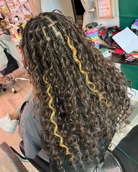 Book this style under, Bob Len Knotless Braids: Med. Boho Knotless Braids; add on (Human hair (Good)) Book Today link in bio as well : https://thehairmessiahllc.as.me/ #SendStars #starsforreels #sendstarstosupport #messiahhairglam #getphelltup #booknow #chicagobraider #forestparkbraider #knotless #braids #braider #bohobraids #braidideas #knotlessbraids #bohobraidstyle #chicagobraidstyles #chicagotiktok #likeandshare #tellafriend #booknow #comment #share #smallbusiness #blackowne... Peak A Boo Knotless Boho Braids, Mid Back Boho Knotless Braids, Medium Length Boho Braids, Large Boho Knotless Braids, Med Knotless Braids, Medium Boho Knotless Braids, Knotless Braids With Curly Ends, Boho Knotless Braids, Boho Knotless