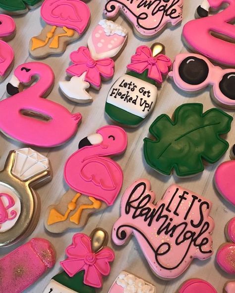 Bachelorette Party Desserts, Wedding Duties, Flamingle Bachelorette Party, Flamingo Cookies, Bach Themes, Final Flamingle, Flamingle Bachelorette, Flamingo Bachelorette Party, Flamingle Party