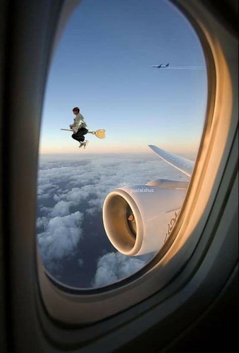 Airdrop Pictures Funny Airplane, Funny Airplane Pictures, Funny Plane Pictures, Funny Airdrop Photos Airplane, Things To Airdrop People On A Plane, Flying Person, Airplane Meme, Plane Memes, Canada Toronto City