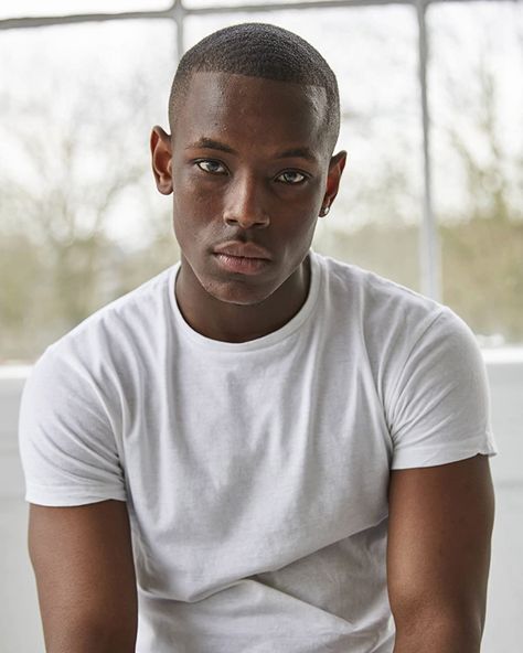 Michael Ward, Black Boys Haircuts, Top Boy, Uk Rap, Black Actors, Mens Fashion Photography, Boys Wallpaper, Celebrity List, Black Boys