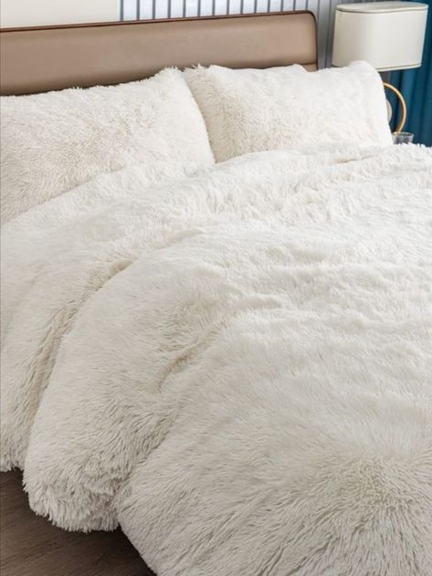 White Fluffy Beds, White Fuzzy Comforter, Fuzzy Comforter Bedroom, White Fur Bedding, Fluffy Bedding White, Fluffy Comforter Sets, White Fluffy Bed, Fluffy White Bedding, Fluffy Comforters