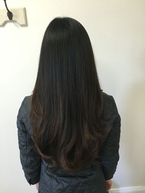 Subtle Bayalage, Natural Brunette, Black Hair Balayage, Hair Color Chocolate, Balayage Hair Dark, Dark Hair With Highlights, Long Dark Hair, Low Lights Hair, Hair Color Highlights