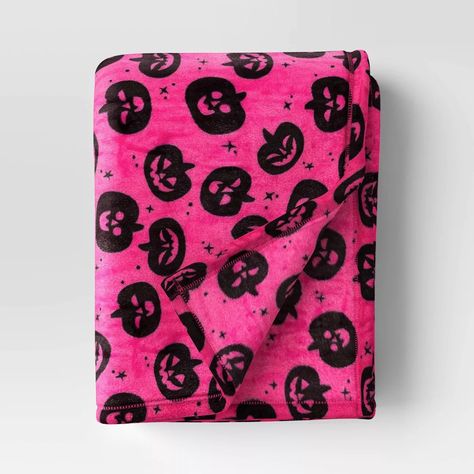 Pumpkin Printed Plush Halloween Throw Blanket Pink - Hyde & Eek! Boutique™: Cozy Recycled Polyester, Knitted, 50x60" : Target Cute Halloween Blankets, Halloween Throw Blanket, Streamer Party Decorations, Target Halloween, Holiday Blankets, Target Holiday, Boo Basket, Plush Throw Blanket, Black Pumpkin