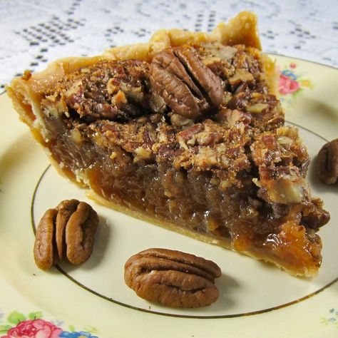 Kentucky Pecan Pie Kentucky Pecan Pie, Derby Recipe, Best Pecan Pie Recipe, Caramel Pecan Pie, Southern Pecan Pie, Best Pecan Pie, Thanksgiving Pies, Pecan Pie Recipe, Caramel Pecan