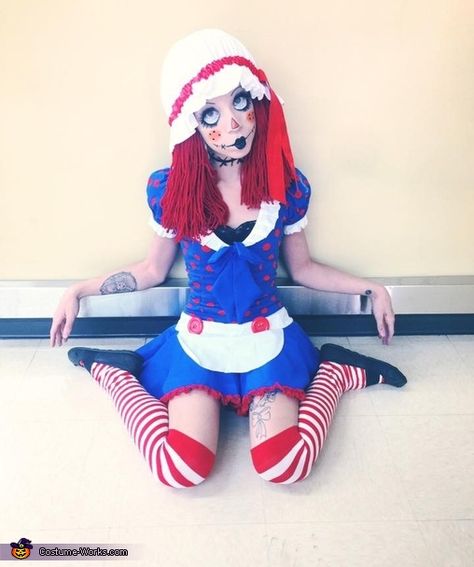 Ragdoll Costume Diy, Rag Doll Costume Woman, Rageddy Ann Costume, Clown Homemade Costume, Raggedy Ann Makeup, Doll Costume Women, Rag Doll Makeup, Raggedy Ann Halloween Costume, Creepy Doll Halloween Costume