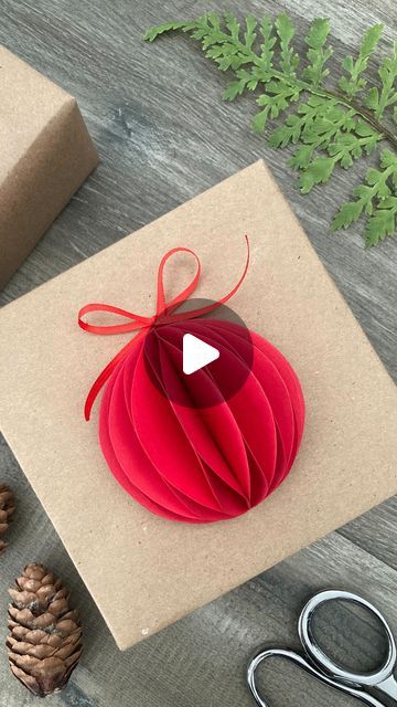 Gift Wrapping Love on Instagram: "Full Video: 6 Easy Gift Topper Ideas | Gift Wrapping | Paper Craft Ideas ➥ https://youtu.be/7lv7yyc99gs ❤️ Link to video above. Please copy and paste or follow link in bio to the Gift Wrapping Love YouTube library. Happy Crafting! . . . #paperart #christmas #christmascrafts #christmas2023 #christmasdiy #giftwrapping #giftwrappingideas #papercrafts #gifttoppers #giftpackaging #paperornaments #honeycombornaments #diyornaments" Christmas Paper Gift Ideas, Cricut Gift Topper, Gift Topper Ideas, Diy Christmas Wrapping, Christmas Arts, Bird Template, Wrapping Paper Crafts, Diy Christmas Presents, Gifts Wrapping