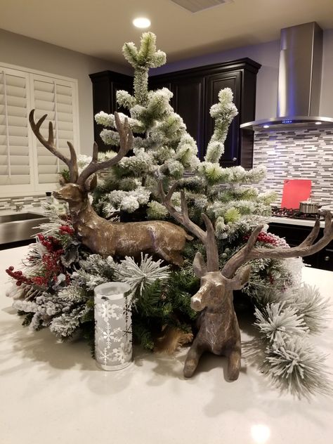 Deer Christmas Tree Ideas, Deer Decorations Christmas, Diy Deer Christmas Decor, Christmas Tree Deer Theme, Deer Centerpiece Ideas, Decorating With Deer, Winter Deer Decor, Large Deer Christmas Decor, Christmas Centerpieces For Table With Deer