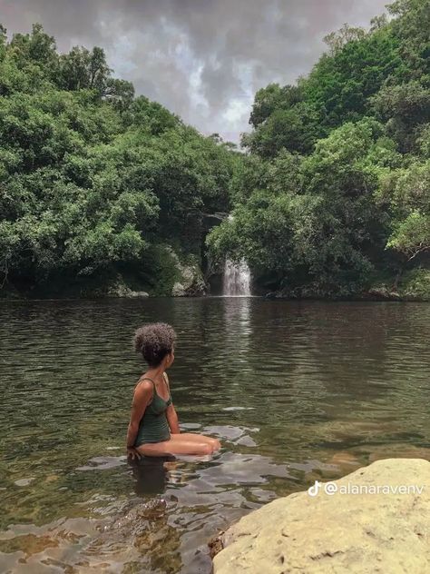 Earthy Aesthetic, Reunion Island, Vacation Mood, Adventure Aesthetic, Photoshoot Themes, Vacation Pictures, Slow Life, Amazing Travel Destinations, Beautiful Waterfalls