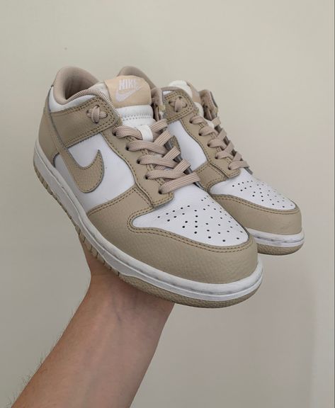 Beige Low Dunks, Beige Nike Dunks Low, Baige Shoes, Beige Shoes Aesthetic, Nike Dunk Low Oatmeal, Neutral Dunks, Beige Nike Dunks, Beige Jordans, Cream Nike Dunks