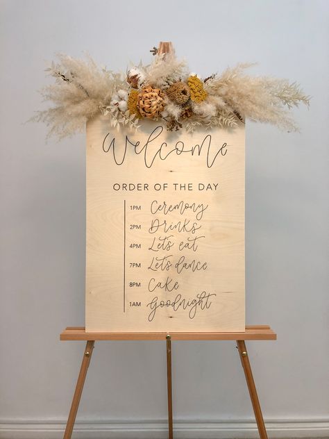 Dried Flower Welcome Sign, Plywood Welcome Sign Wedding, Plywood Wedding Signs, Wedding Sign Floral Arrangement, Hand Painted Welcome Signs, Order Of The Day Sign, Wedding Entry, Wedding Order Of Events, Order Of The Day Wedding