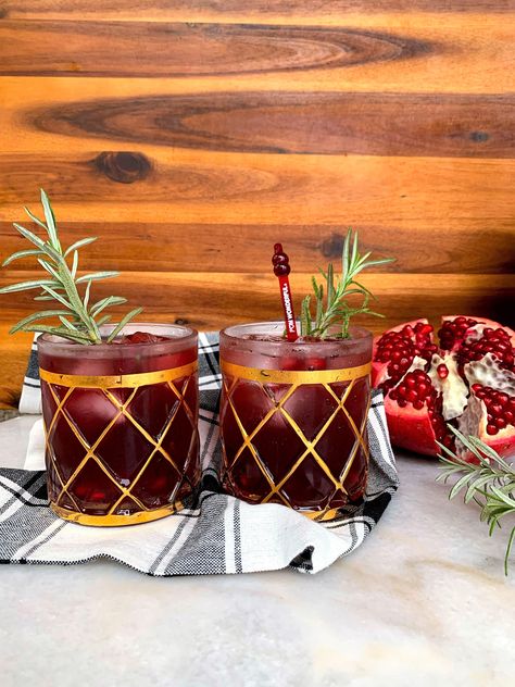 POM Pomegranate-Rosemary Shrub Mocktail Rosemary Shrub, Pomegranate Punch Recipes, Pom Juice, Shrub Recipe, Pom Wonderful, Rosemary Sprigs, Hibiscus Tea, Single Serving, Oranges And Lemons