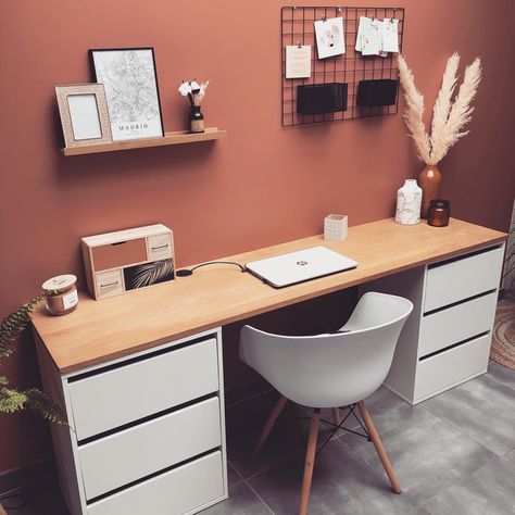 #terracotta #diy #diyhomedecor #bureau #caissons# #bureauterracotta #homemade #homesweethome #instagram #instadeco #work #peinture #bois Terracotta Study Room, Terracotta Office Decor, Terracotta Home Office, Terracotta Study, Terracotta Office, Terracotta Interior, Terracotta Diy, Flat Decor, Student Room