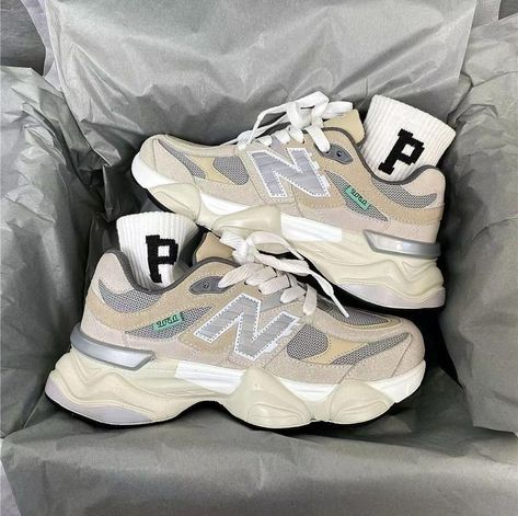 New Balance Premium sneakers Size: 38 ~ 40 Price:35k Disclaimer :kherahshoes is not affiliated with the brand All copyrights are duly reserved by the brand Zebra Shoes, Designer Shoes Women, Women's Casual Shoes, Winter Shoes For Women, Dad Shoes, Oxford Shoes Men, Shoes Spring, Luxury Sneakers, Beige Shoes