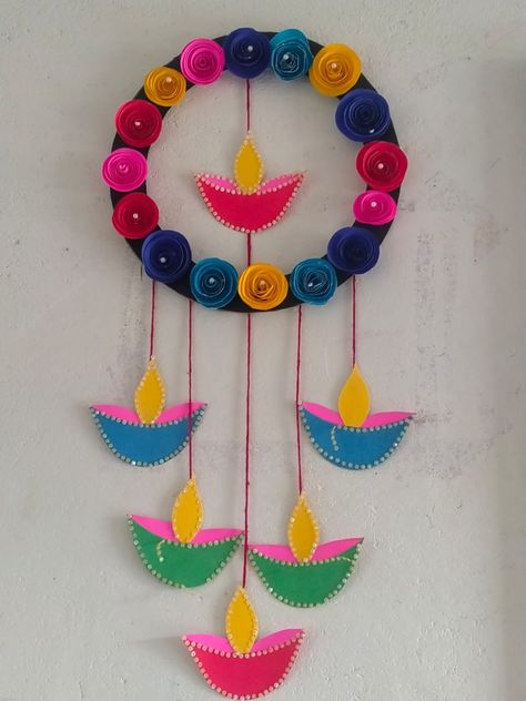 Easy and beautiful diy diwali wall hanging🌿🌸 Beautiful Wall Hanging For Diwali, Wall Hanging Ideas On Diwali, For Diwali Decoration, Diwali Paper Decorations At Home, Diwali Decor At School, Diwali Decorations Paper Crafts Easy, Diwali School Project, Diwali Wall Hangings With Paper, Diwali Decoration Wall Hanging