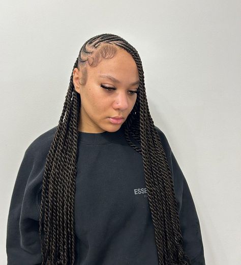 ✨New trend✨- let me know in the comment if you like it🥺🧡 Book under: lemonade Fulani braids Muse: @raeesavvs 🤍✨ #neyhairs #stitchbraids… | Instagram Lemonade Braids With Curls, Lemonade Braids With Heart, Cornrows Hair, Lemonade Braids Hairstyles, Lemonade Braids, It Book, Try On Hairstyles, Romantic Hairstyles, Stitch Braids