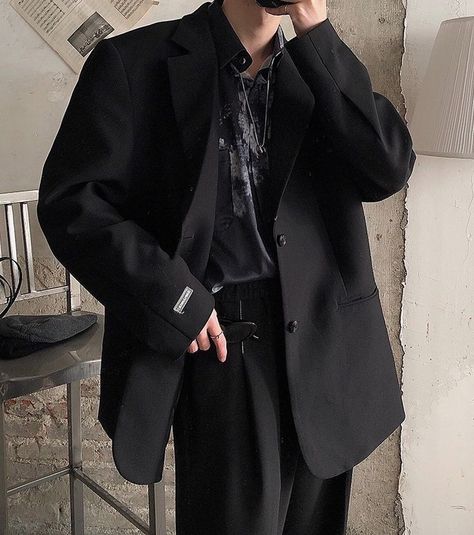 Alt Guy Outfits, Black Outfit Korean, Black Blazer Casual, Edgy Outfits Grunge, Suits For Guys, Prom Outfits For Guys, Black Blazer Style, Korean Street Fashion Men, Black Korean