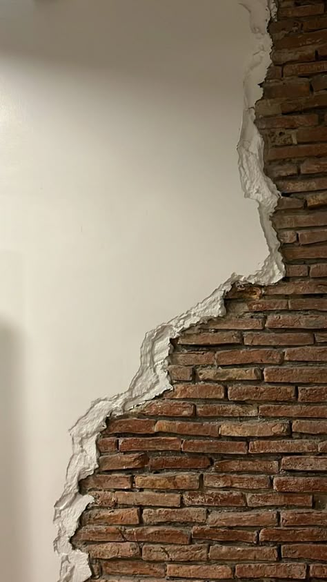 Brick Wall Ideas, Interior Brick, Stone Wall Design, Cracked Wall, Brick Interior, Brick Texture, Tile Shower Ideas, Summer Decorating Ideas, Brick Wallpaper