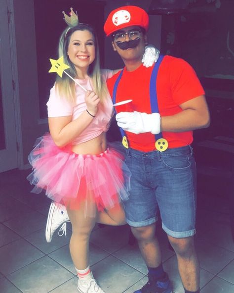 Halloween Costumes Couples Mario And Princess Peach, Mario Bros Couple Costume, Princess Peach And Luigi, Plus Size Princess Peach Costume, Mario And Princess Peach Costume Diy, Princess Peach Tutu Costume, Easy Princess Peach Costume, Princess Peach Diy Costume Adult, Princess Peach Adult Costume Diy