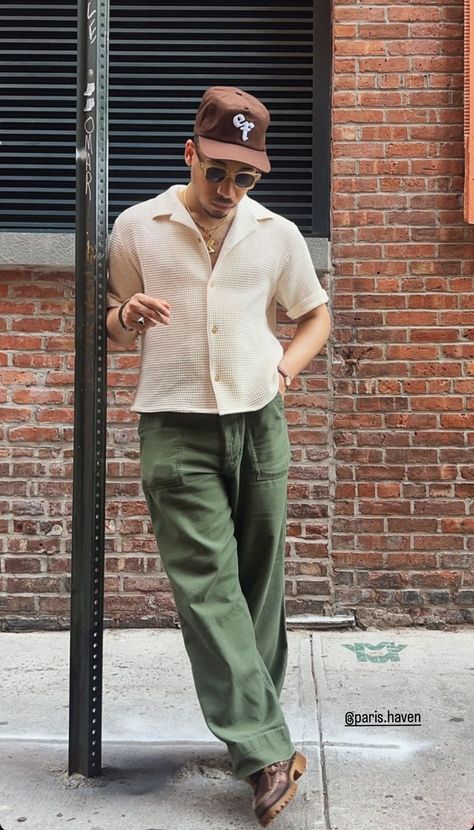 Mexico City Outfit Men, City Outfit Men, Mexico City Outfit, Green Outfit Men, Vans Outfits, Fashion Souls, City Outfit, Vans Outfit, Pants Outfit Men