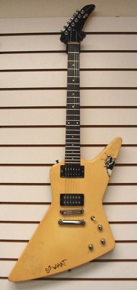 James Hetfield original 1984 “So What” Gibson Explorer Gibson Explorer Guitar, James Hetfield Guitar, Explorer Guitar, Gibson Explorer, Custom Bass, Cool Electric Guitars, Guitar Collection, James Hetfield, Electric Guitars