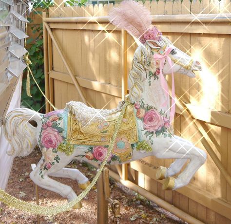 Suzy Homefaker: CINDERELLA Ceramic Carousel, Rocking Horses Painted, Carousel Birthday Parties, Carousel Party, Carousel Birthday, Spring Horse, Cinderella Carriage, Rocking Toy, Horse Costumes