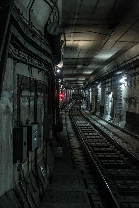 subway tunnel | 2019-10-16 Ville Cyberpunk, Apocalypse Aesthetic, Sci Fi Environment, Cyberpunk City, Have Inspiration, Post Apocalypse, City Aesthetic, Sci Fi Art, Post Apocalyptic