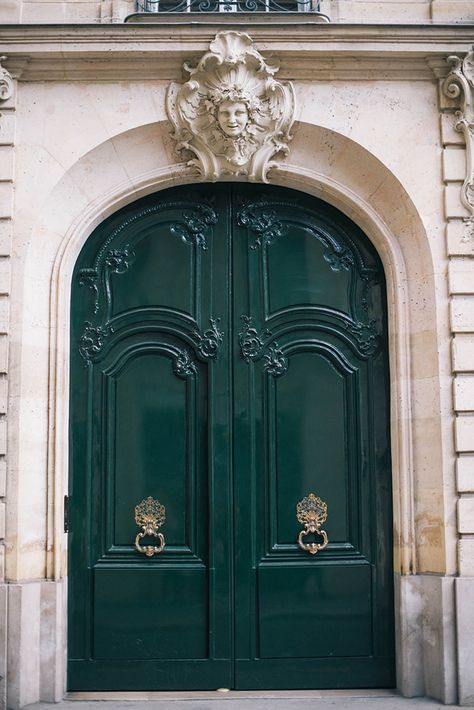 Lac Como, Green Front Door, Green Front Doors, Rambling Rose, Porte Cochere, When One Door Closes, Iron Balcony, Gorgeous Doors, Dark Green Aesthetic