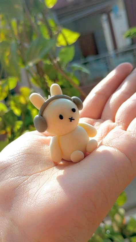 cute polymer clay Miffy  #clay #charms #miffy Miffy Clay, Cute Clay Ideas, Super Clay, Clay Toys, Clay Date, Clay Kawaii, Dry Clay Ideas, Clay Crafts For Kids, Foam Clay