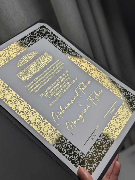 Kateb Kitab, Nikah Accessories, Nikkah Papers Aesthetic, Nikkah Paper, Nikkahnama Certificate, Nikkah Certificate Frame, Nikkah Certificate Arabic Calligraphy, Certificate Marriage, Certificate Ideas